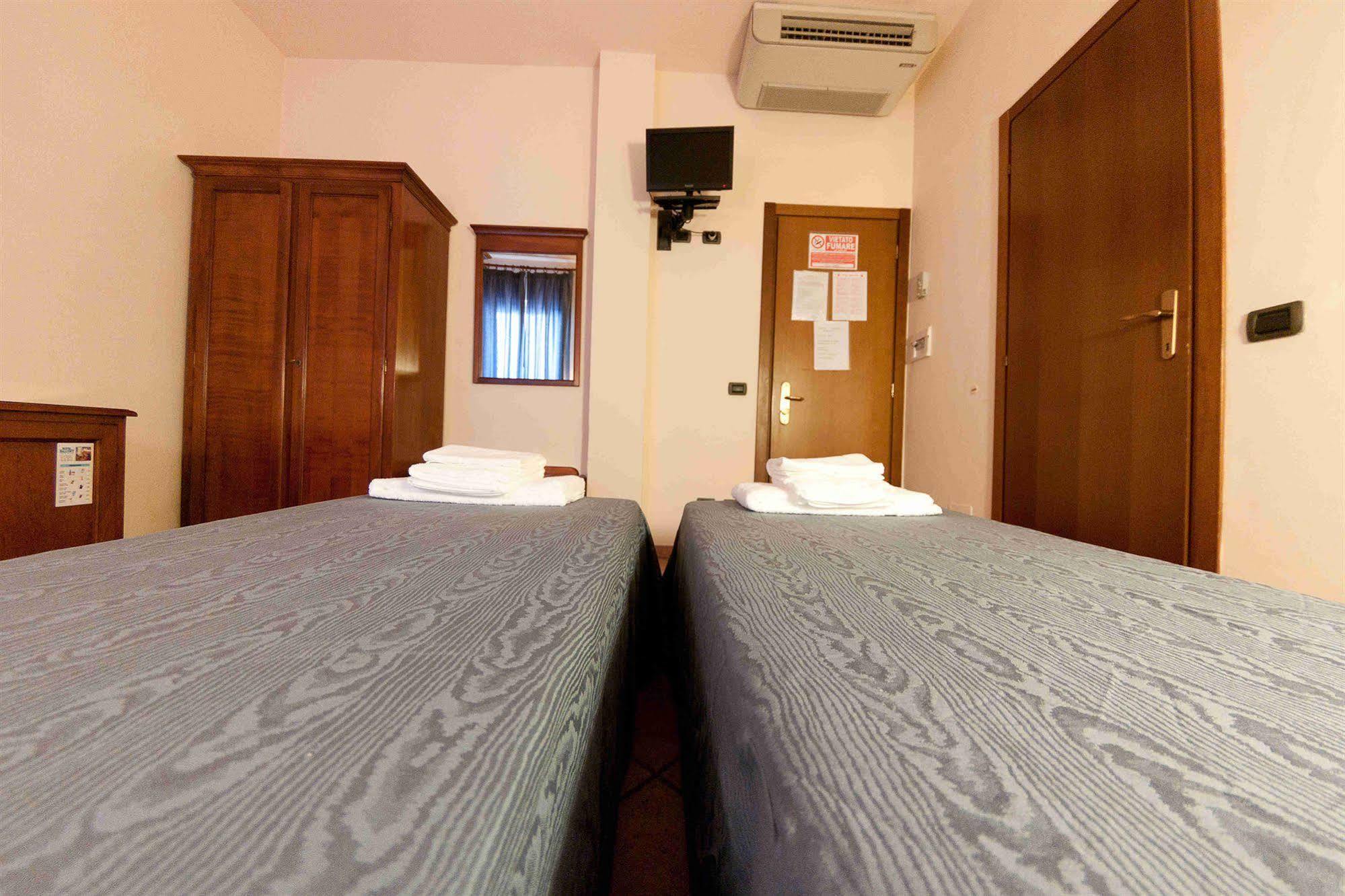 Hotel Balcony فلورنس المظهر الخارجي الصورة